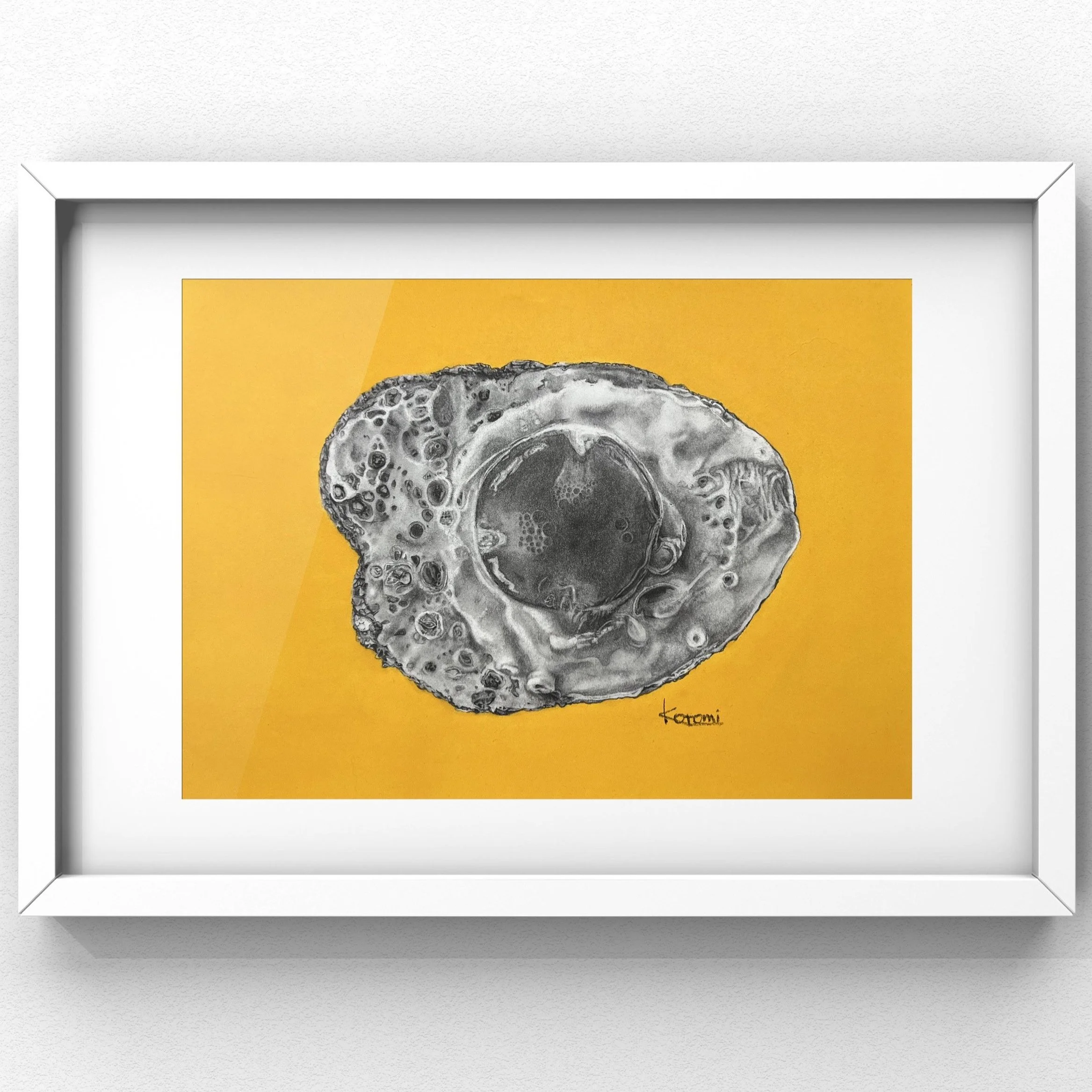 Egg ( Yellow Gold )