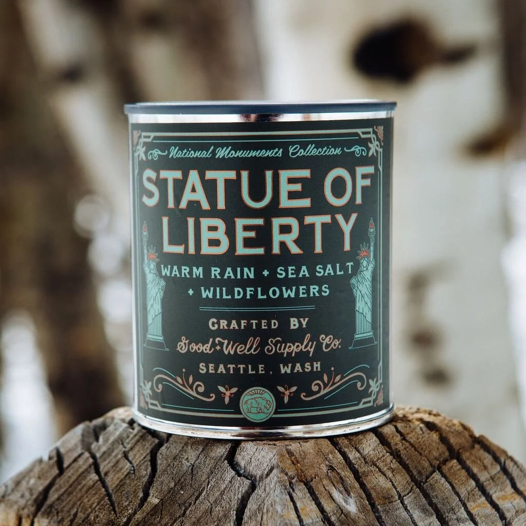 Statue of Liberty Candle - Warm Rain, Sea Salt &amp; Wildflowers