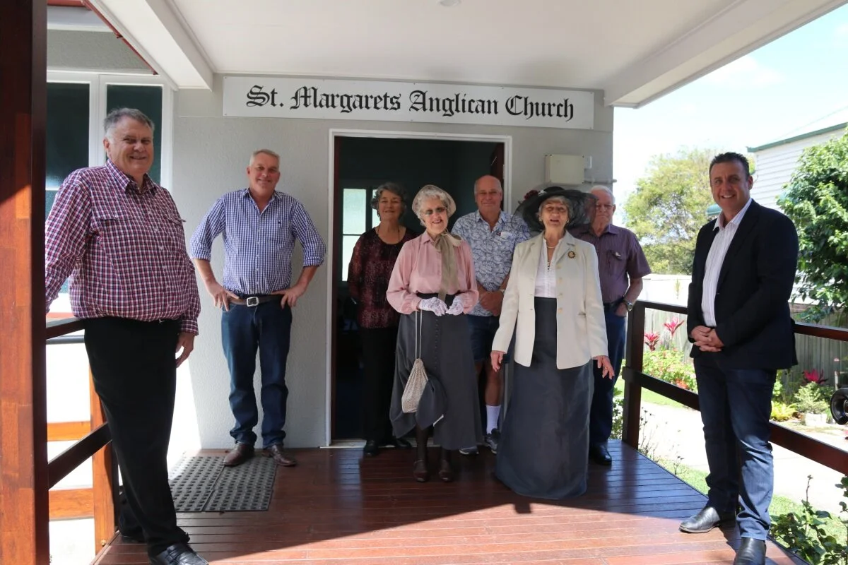 Cr Winston Johnston, Shadow Minister for Fire, Emergency Services and Volunteers Lachlan Millar, Lyn Mabb, Ian Smith and Ross Deller. In front Lyn Walker, Margaret Woodrow, and Member for Nicklin Marty Hunt.
