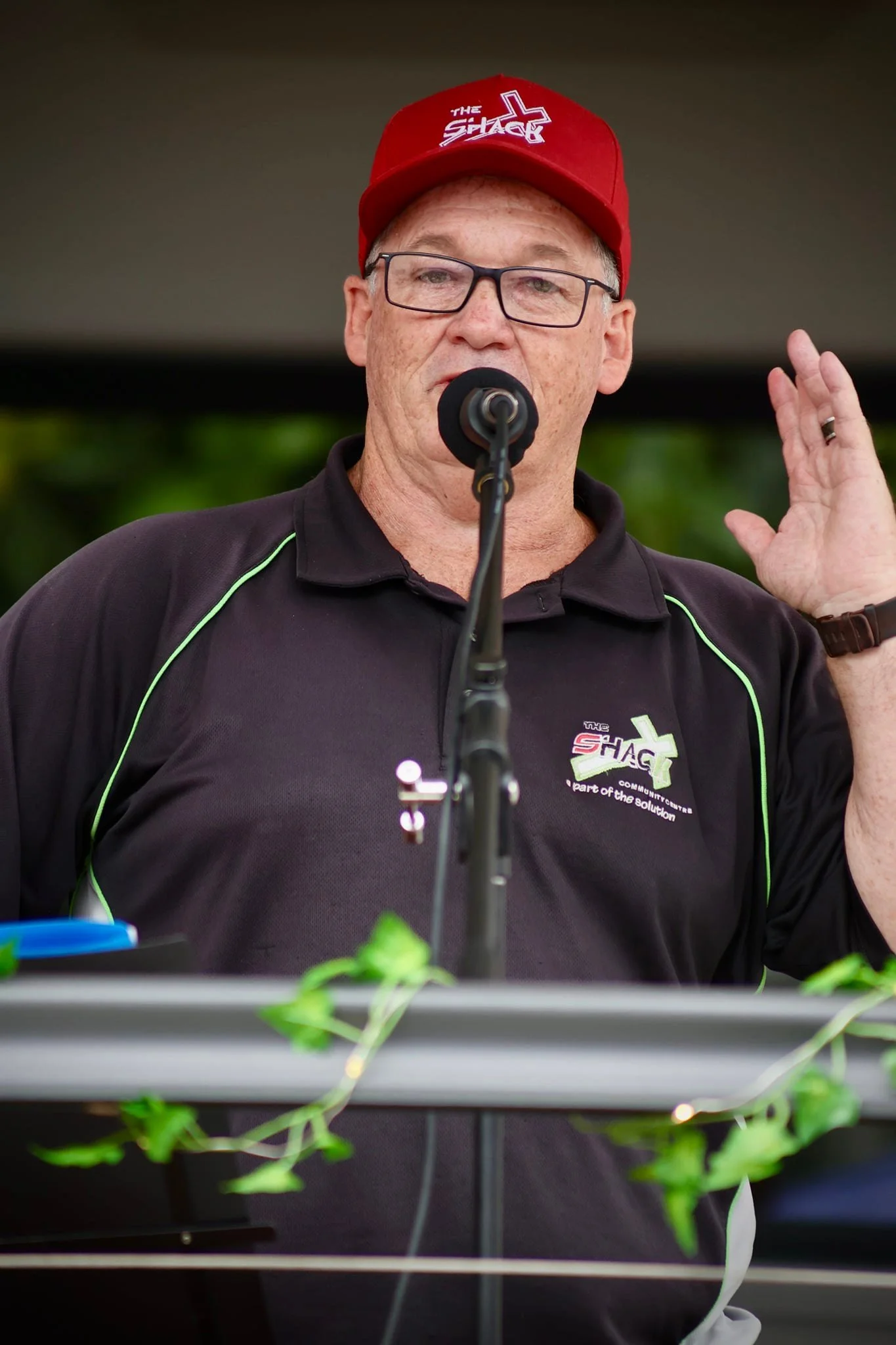  Pastor Dale Dowler. 