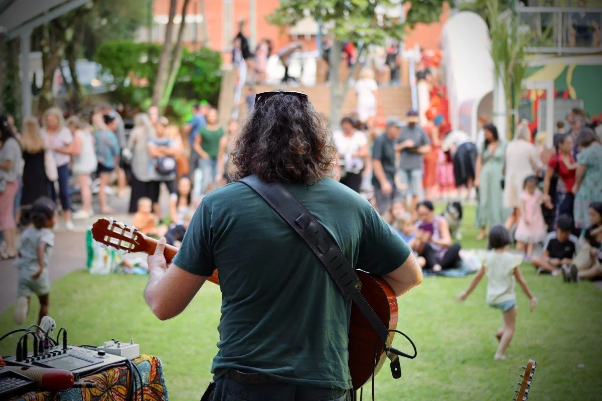 nambour forecourt live9.JPG