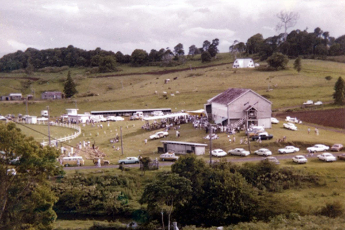   Maleny Showgrounds showing the original pavilion and newly formed Centenary Drive ca 1978.  Picture Sunshine Coast 