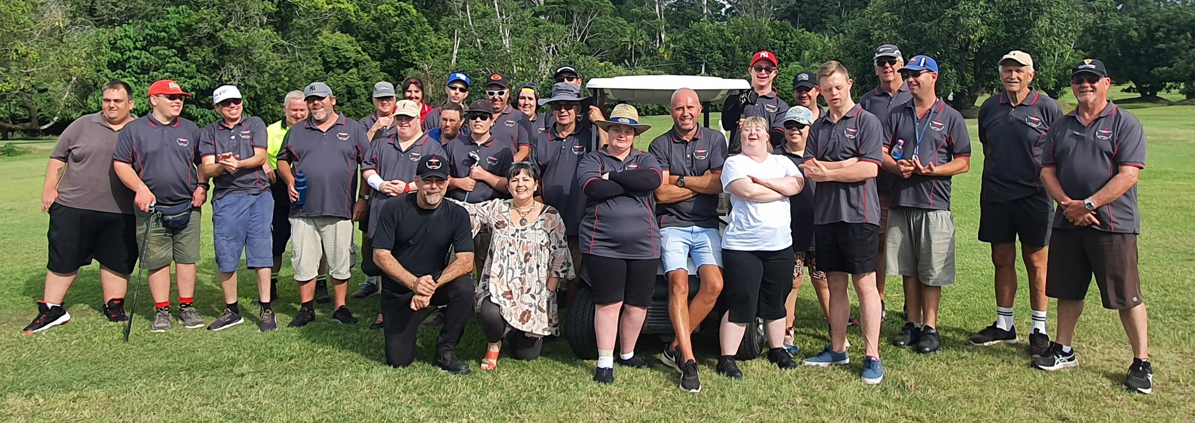 Golfers line up for $20,000 cash at world first event