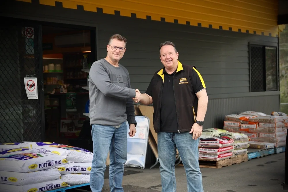 Palmwoods Hardware & rural business changes hands — The Sunshine Valley