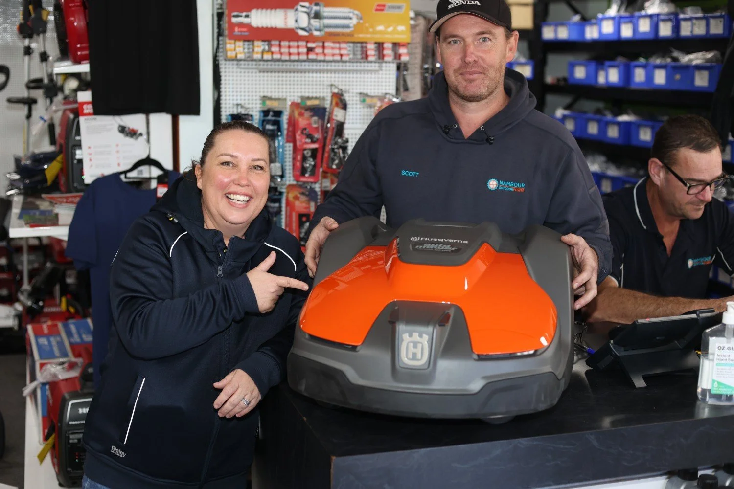 Auto-mowers guaranteed to reclaim your weekends, induce lawn envy