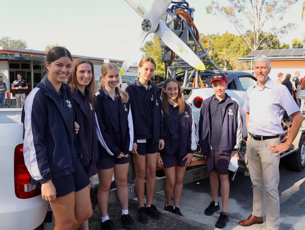 Burnside students to restore plane and attach an electric prop — The