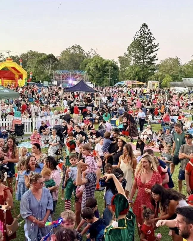 Sundale Christmas carols return to spark festive magic