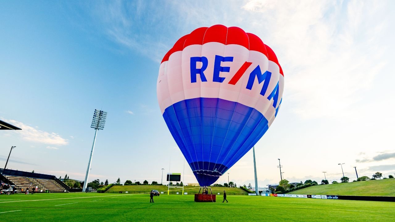 Win a magnificent hot air balloon ride for two, thanks to RE/MAX ...