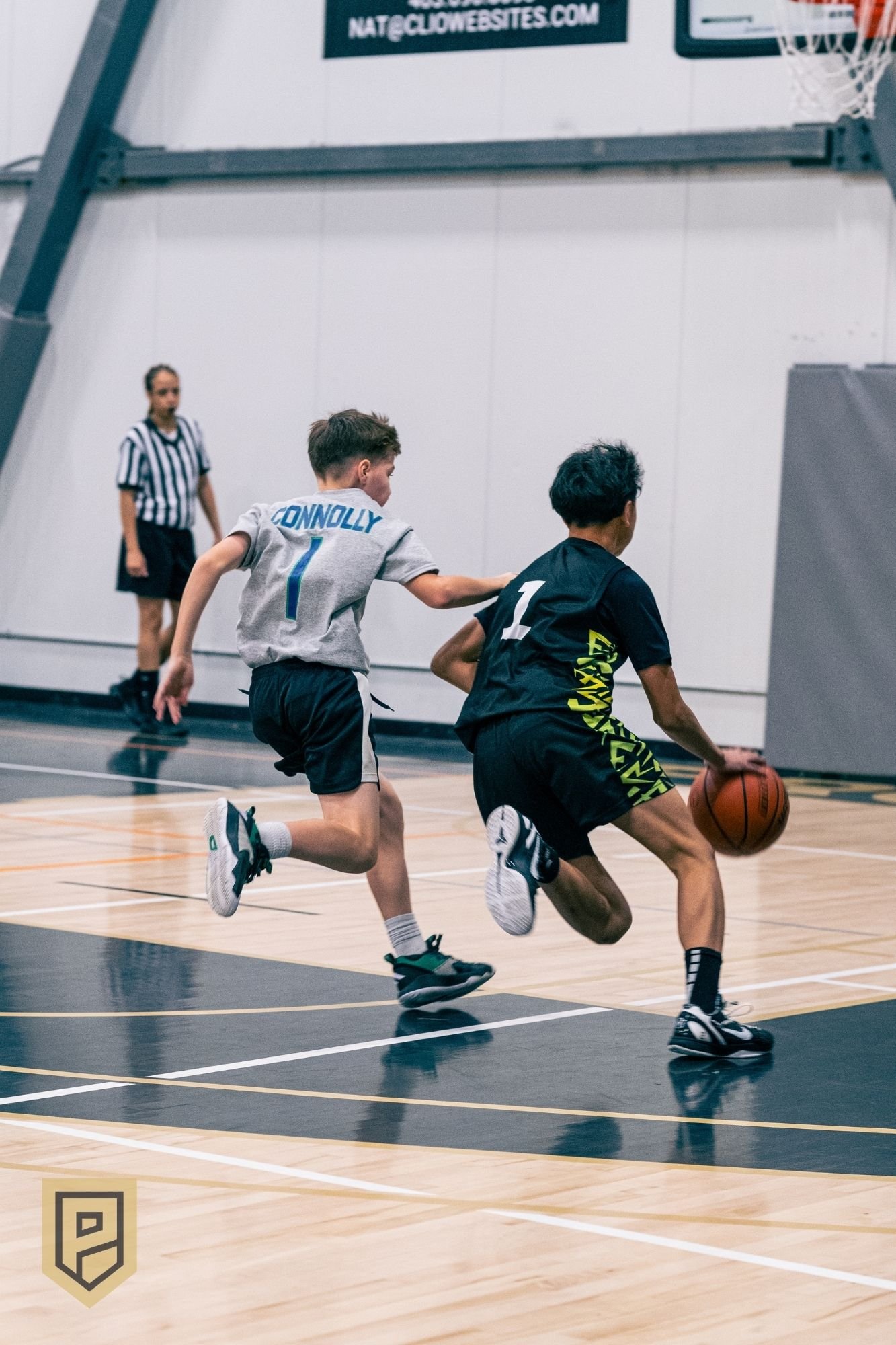 MISTLETOE MANIA (21).jpg