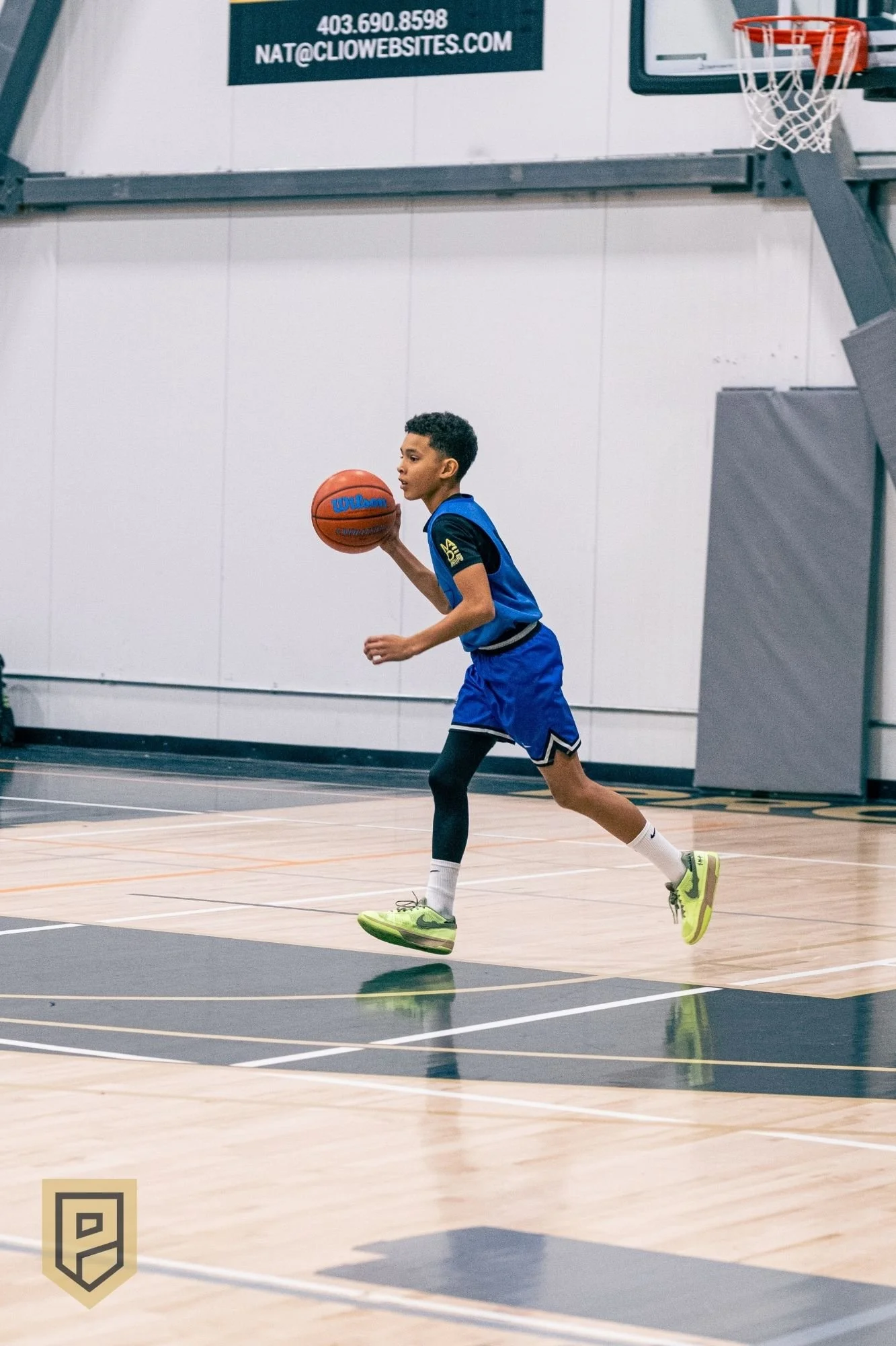 MISTLETOE MANIA (39).jpg