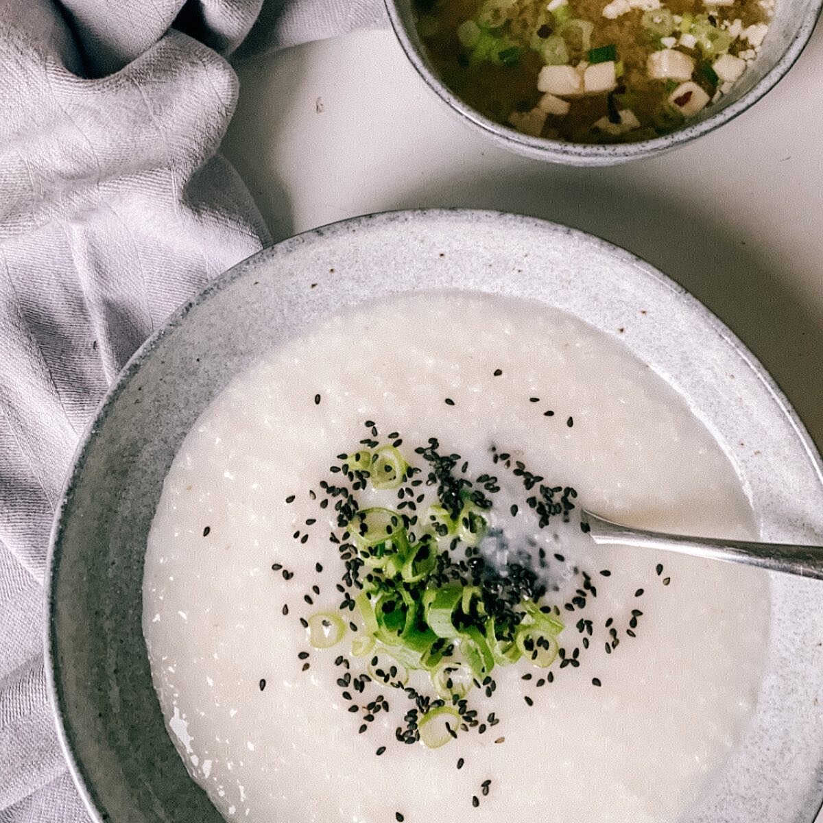 Kanji, Kunyi or Congee - a healing meal for many occasions, especially to get well! 🥣 

As you have probably seen, I have had quite an accident as well as an infection and I ate a lot of this dish which helped me immensely. And it&rsquo;s time to sh