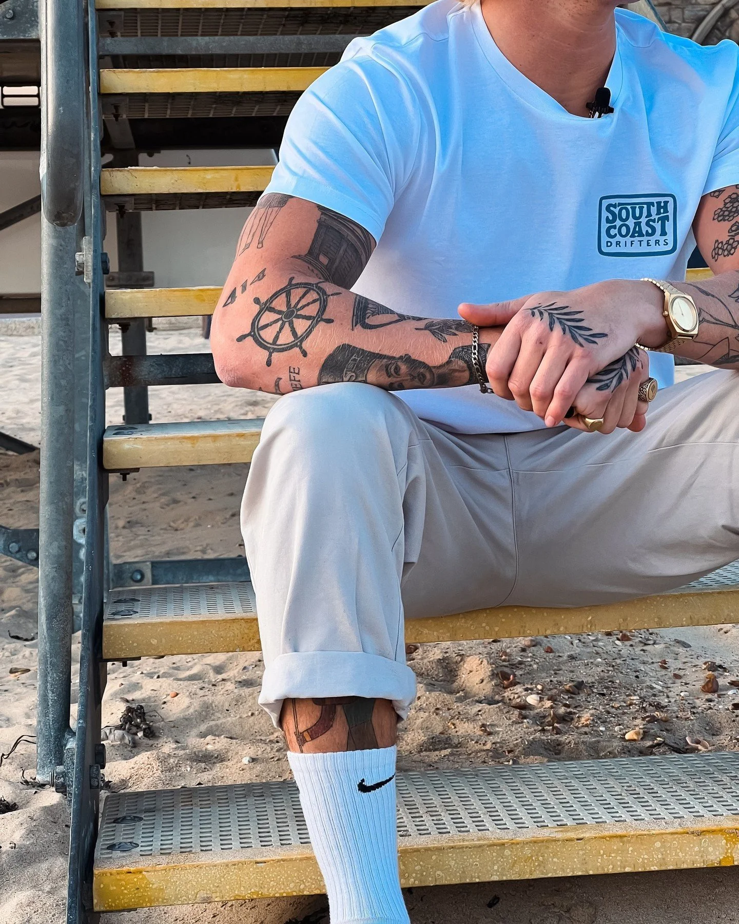 Our classic Big Drifter Tee in white 🏴&zwj;☠️
