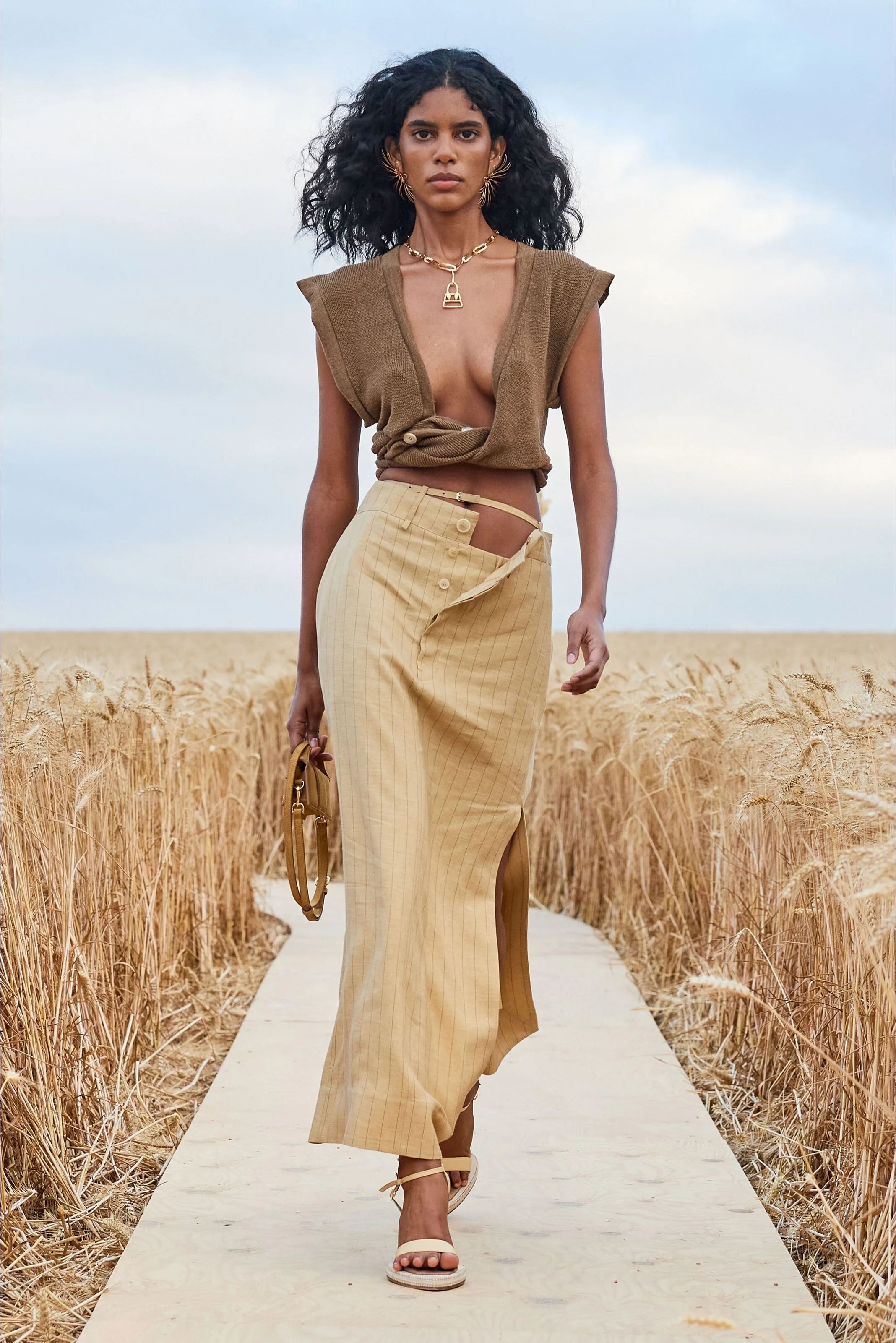 jacquemus_007_20200717052643.JPG