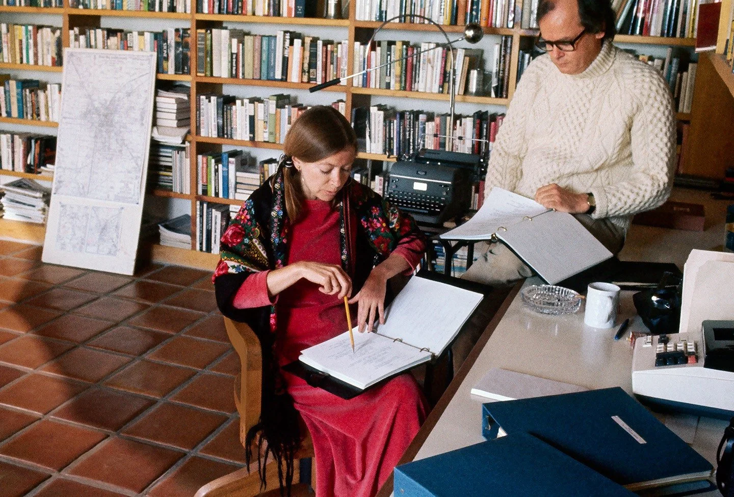 On Archiving Identities: Keeping Joan Didion Close 