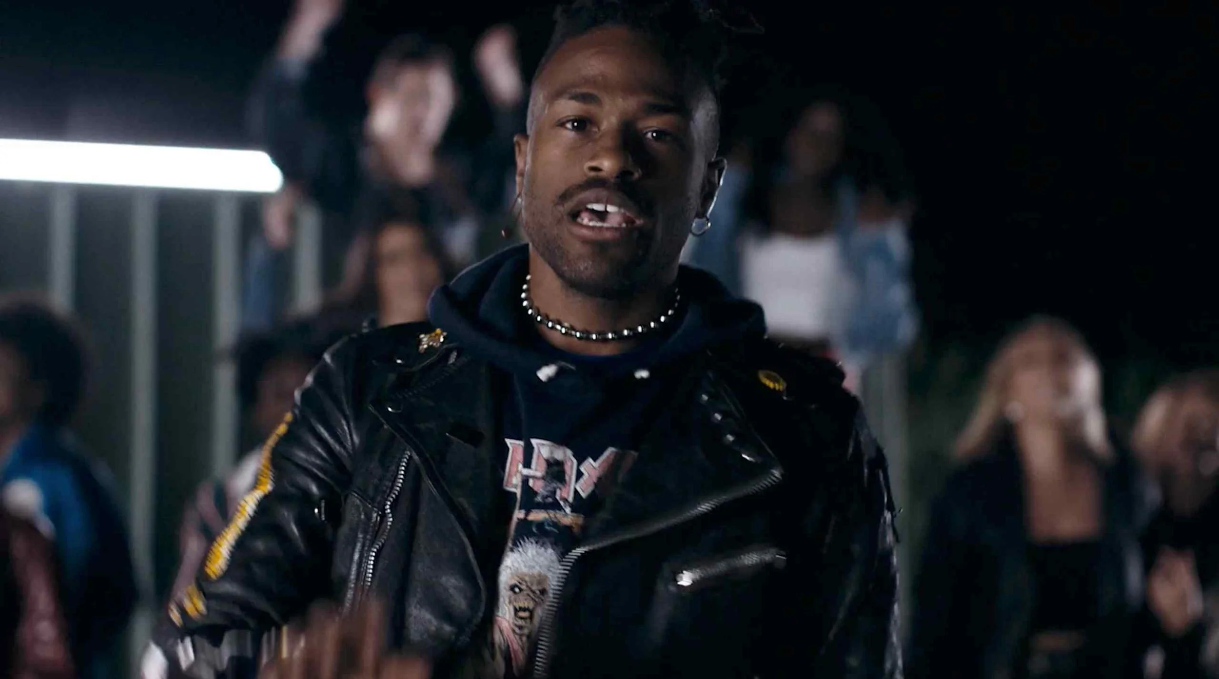  Tkay Maidza 4’ Producer  Music video for “Flexin” from Tkay Maidza's debut album 'Last Year Was Weird, Vol. 1'.  Director: Keenan MacWilliam Editor: Omar Jones  DP: Olan Collardy Steadicam: David Pulgarin  Art Director: Alicia Howitt  Stylist: Jeani