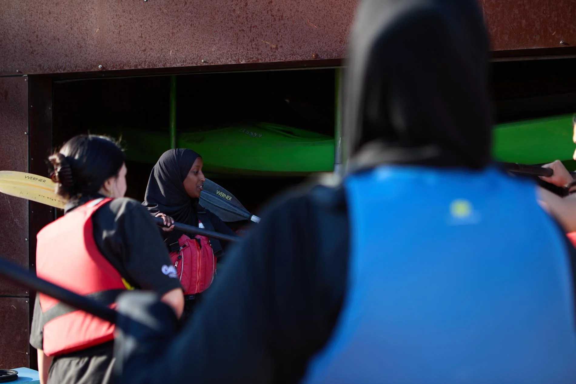fatima-mian-human-interest-photography-documentary-photography-muslim-women-kayaking-london.jpg