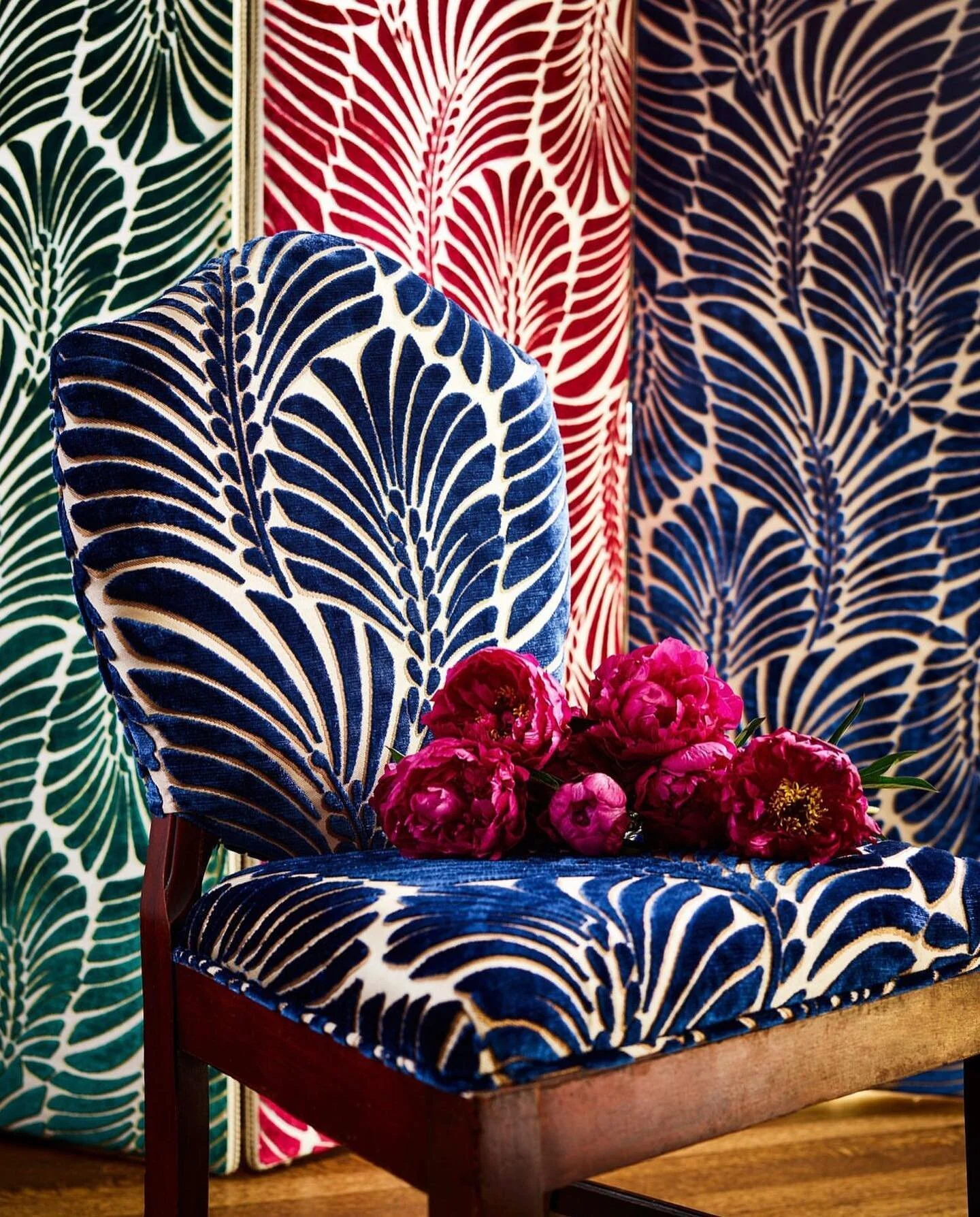 CUT VELVET | @scalamandre Plume cut velvet is boldly dressed in jewel tones and we adore it. #thebrassnestsanantonio #interiordesigner #scalamandrefabric #richjeweltones #interiors #cutvelvet