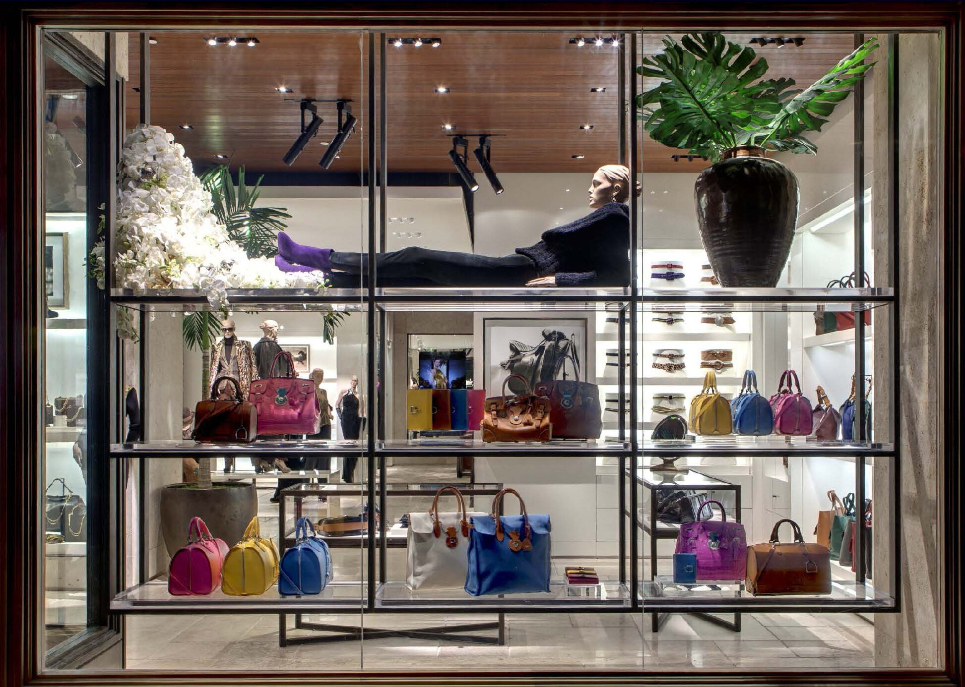 Photos at Louis Vuitton Kuwait Avenues - Boutique