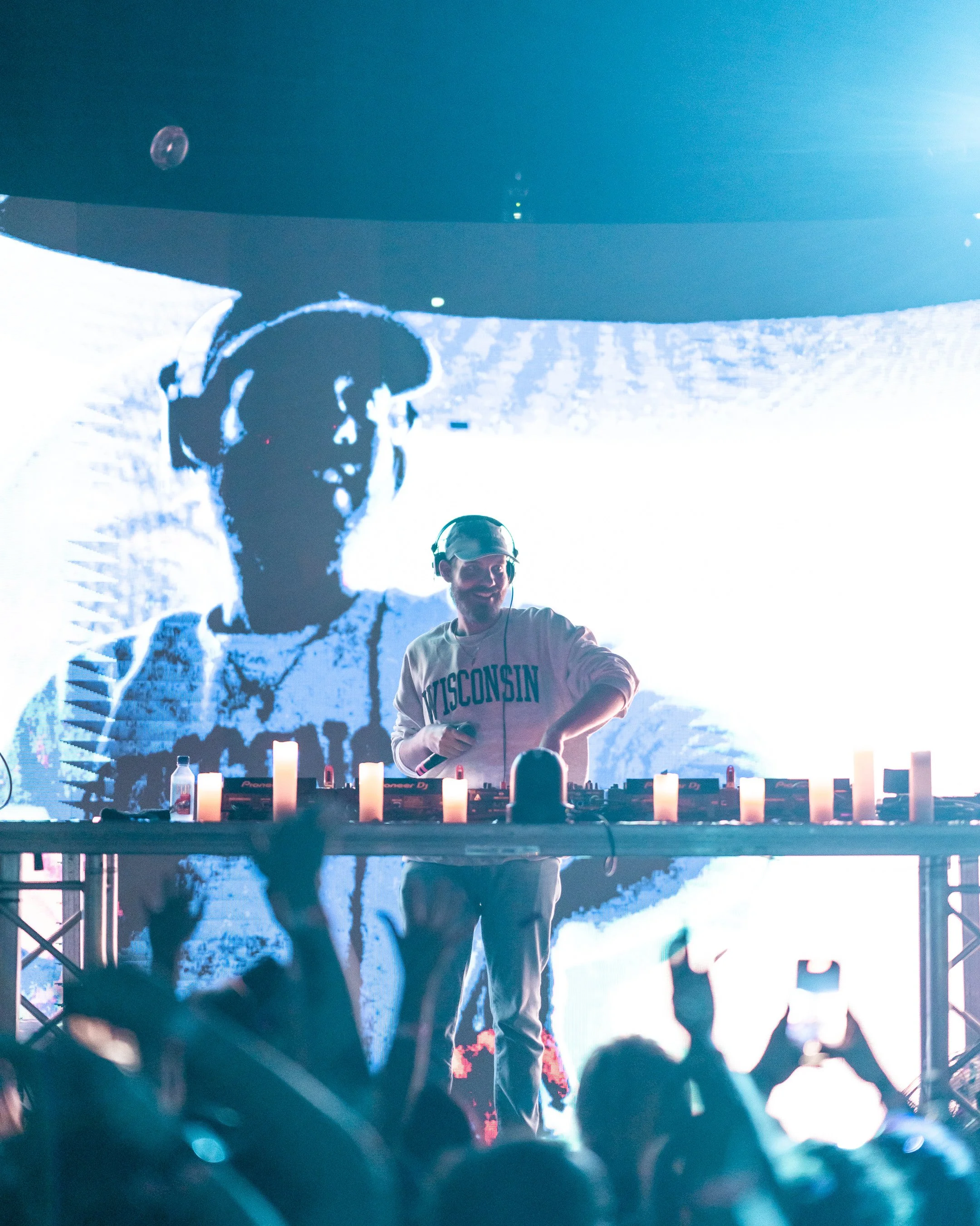 San Holo - Liquid-2.jpg