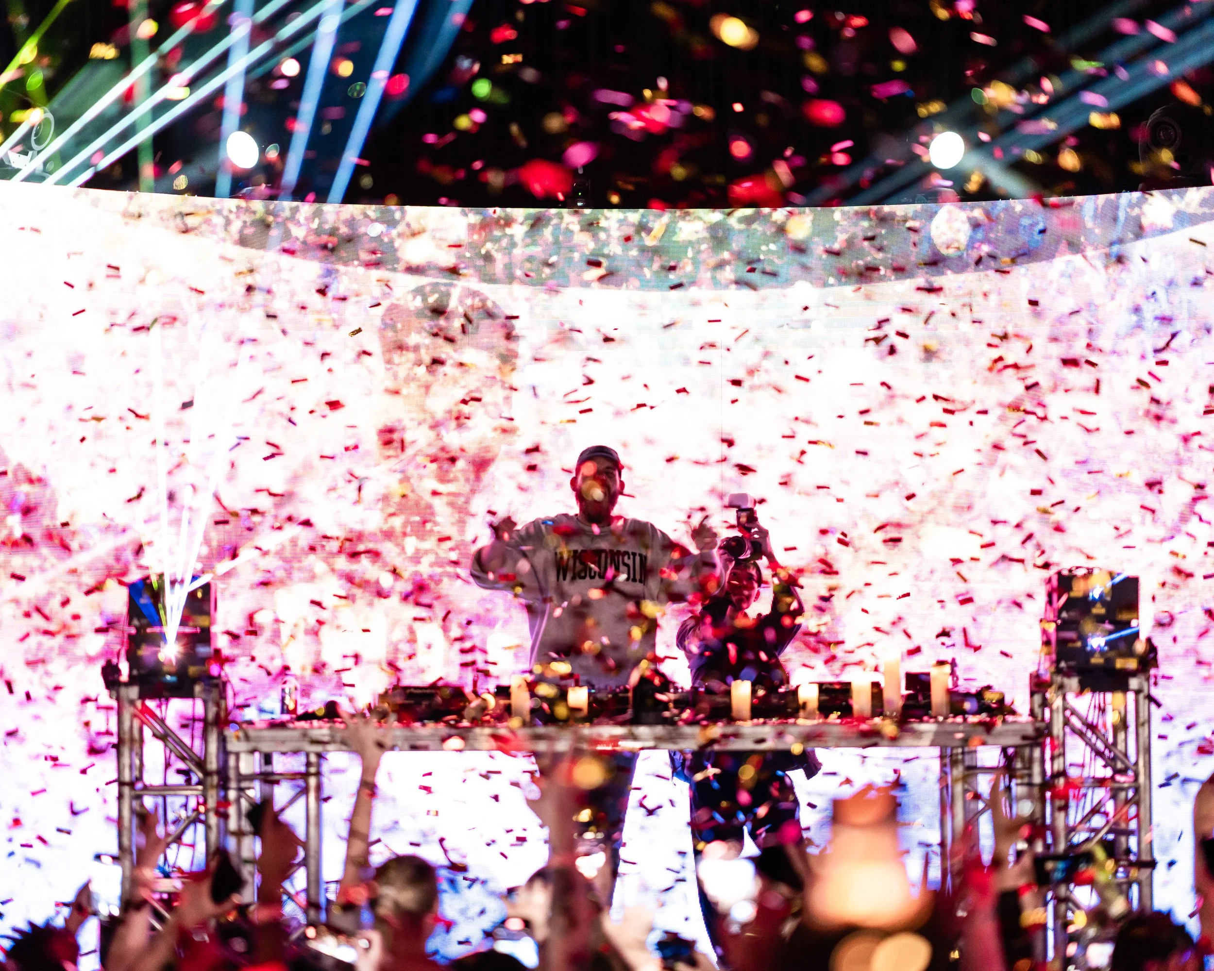 San Holo - Liquid-15.jpg