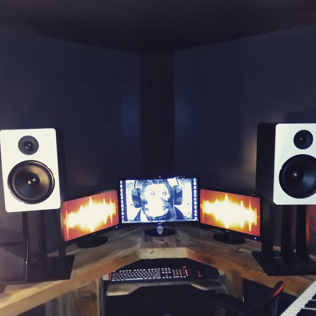 Treatment today. Bass traps are doing a good job at removing some muddy echo.

#studio #musicians #basstraps #musicproducer #diy
