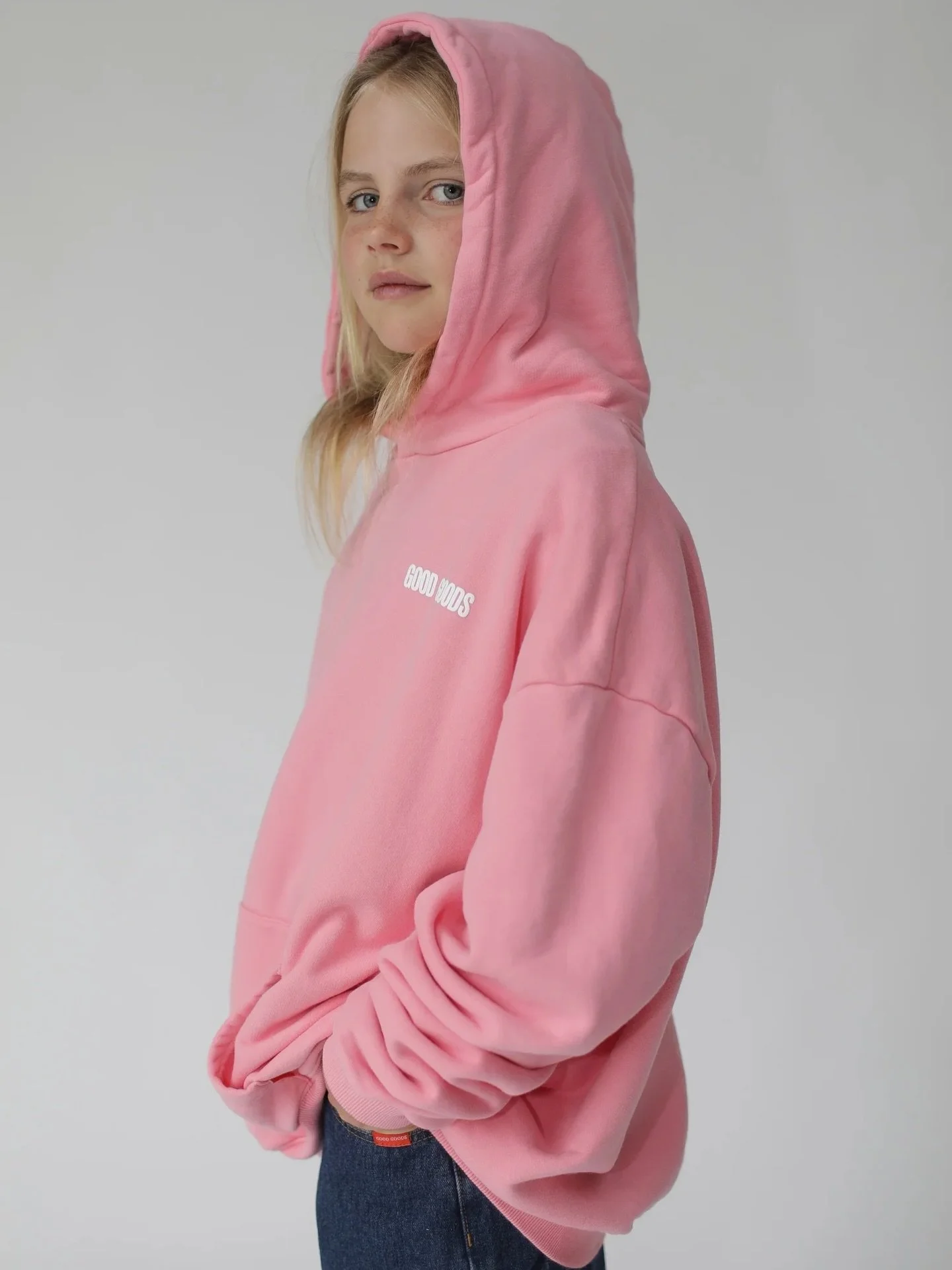 Our Dillon Hood in Bubblegum is just the perfect shade of pink. In a lovely, thick and cosy brushed cotton, this is every tween girls dream 💗