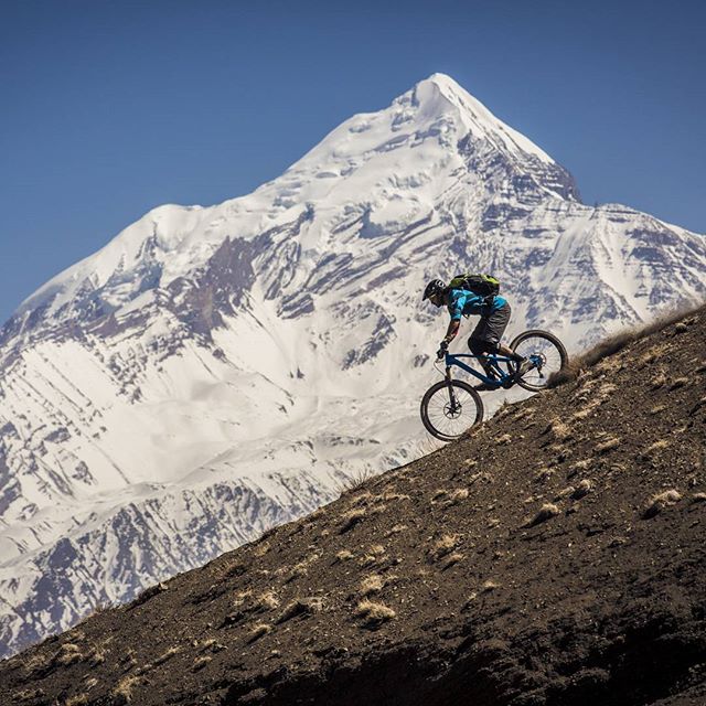 Nestled in the laps of the Great Himalaya, Nepal is a land of Yaks and Yetis, Stupa and Sherpa, and some of the best mountain biking on Earth. 📸: Sebastian Doerk

#nepal #himalayas #mtb #mountainbike #adventure #photography #himalayanrides #mustang 