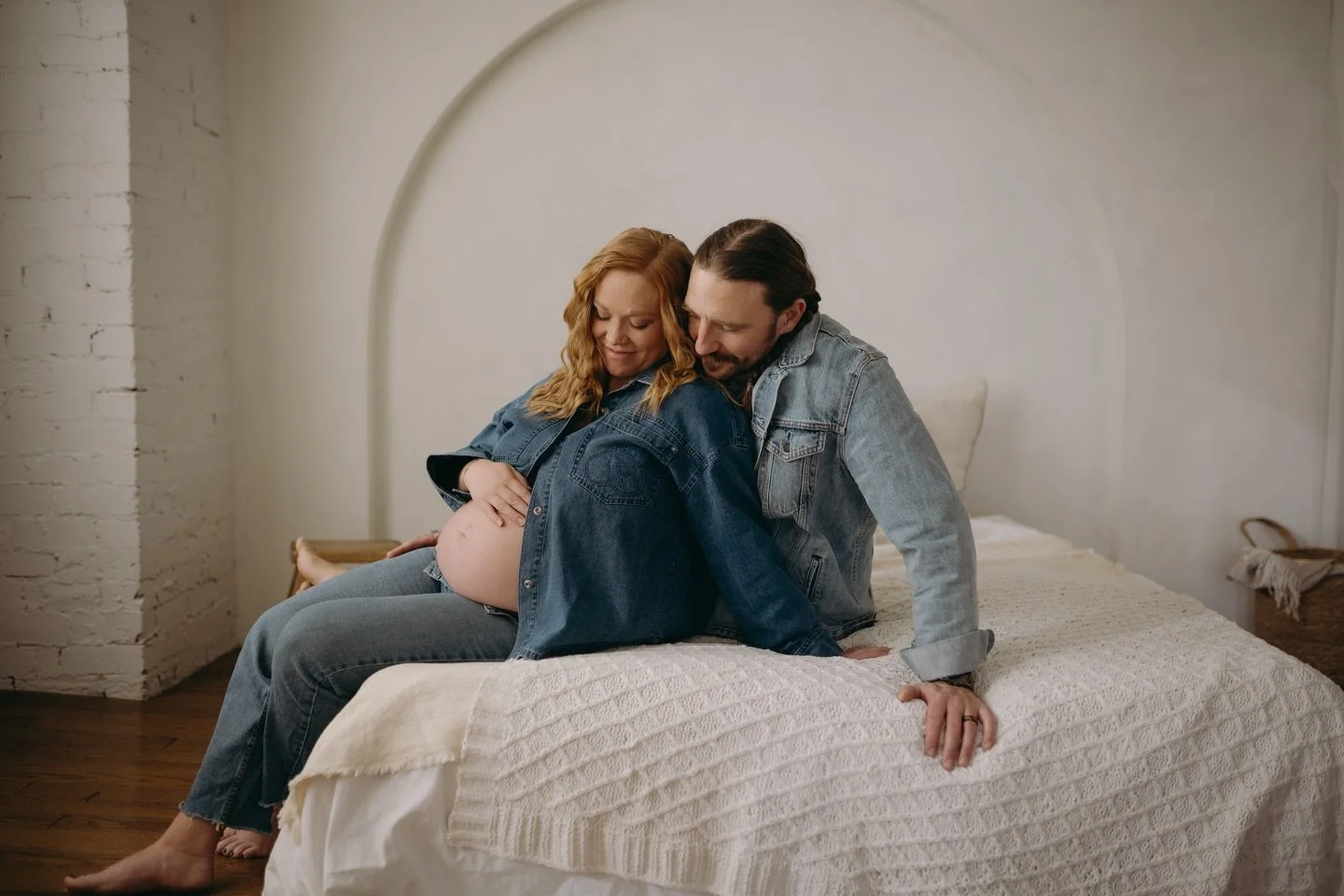 So much love for my maternity mommas.. and for peanut butter when dogs are part of the session 🤍

🏷️ 
.
.
.
.
.
#calgaryphotographer #maternity #borninmudbay #cochranephotographer