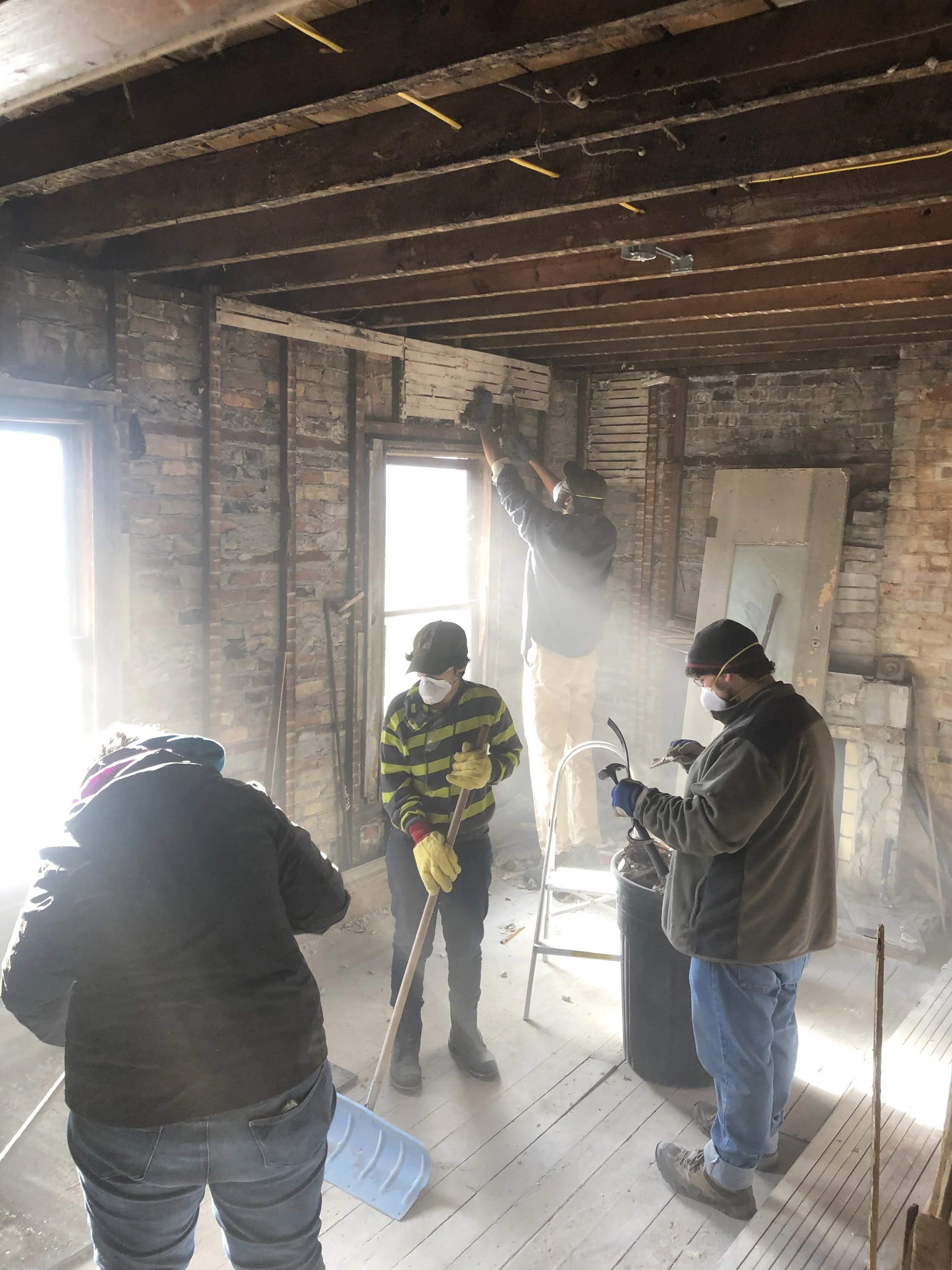 volunteers cleaning.jpg