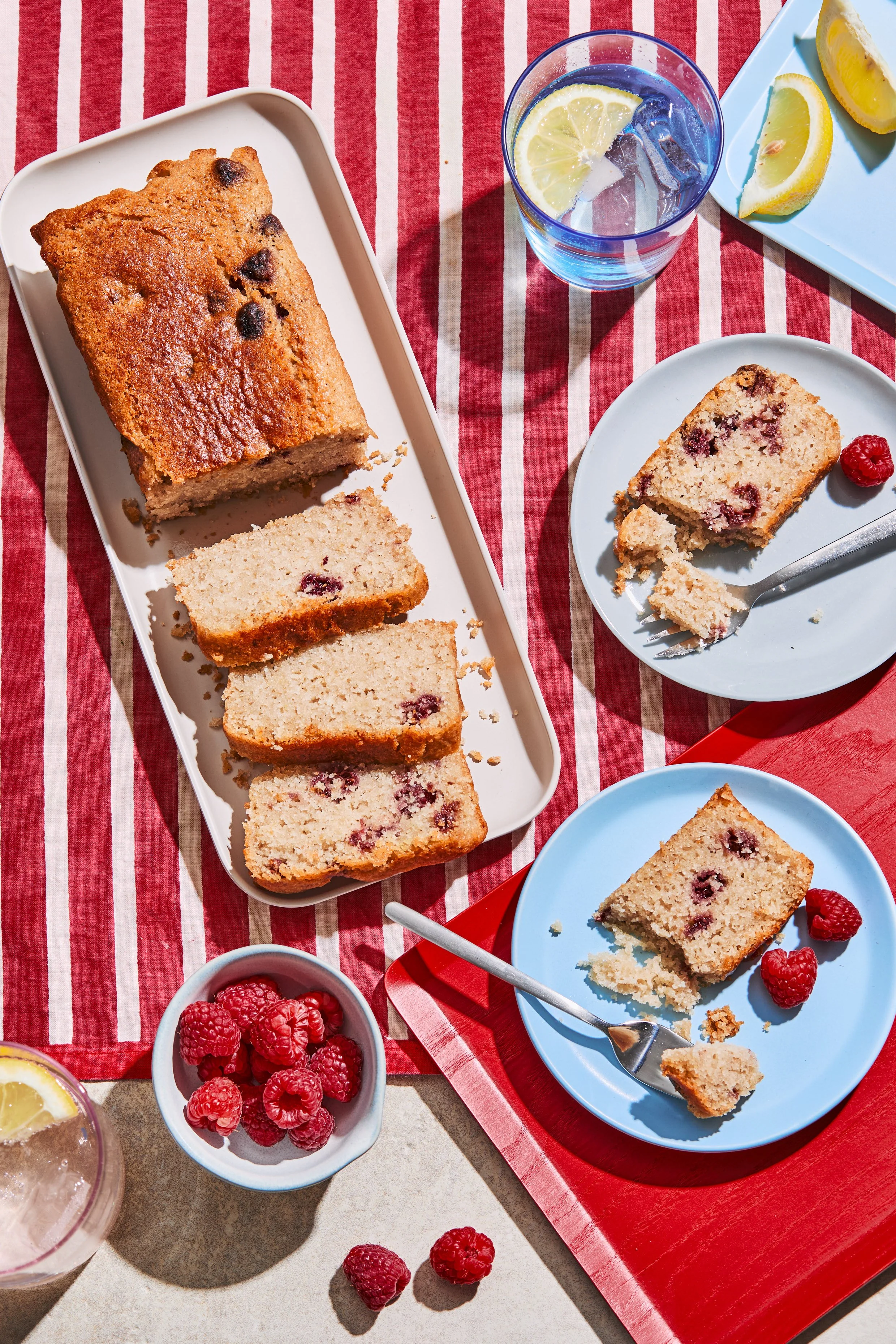 HERO_Zitronen_Himbeer_Kuchen_TORTMANN_June20260222.jpg