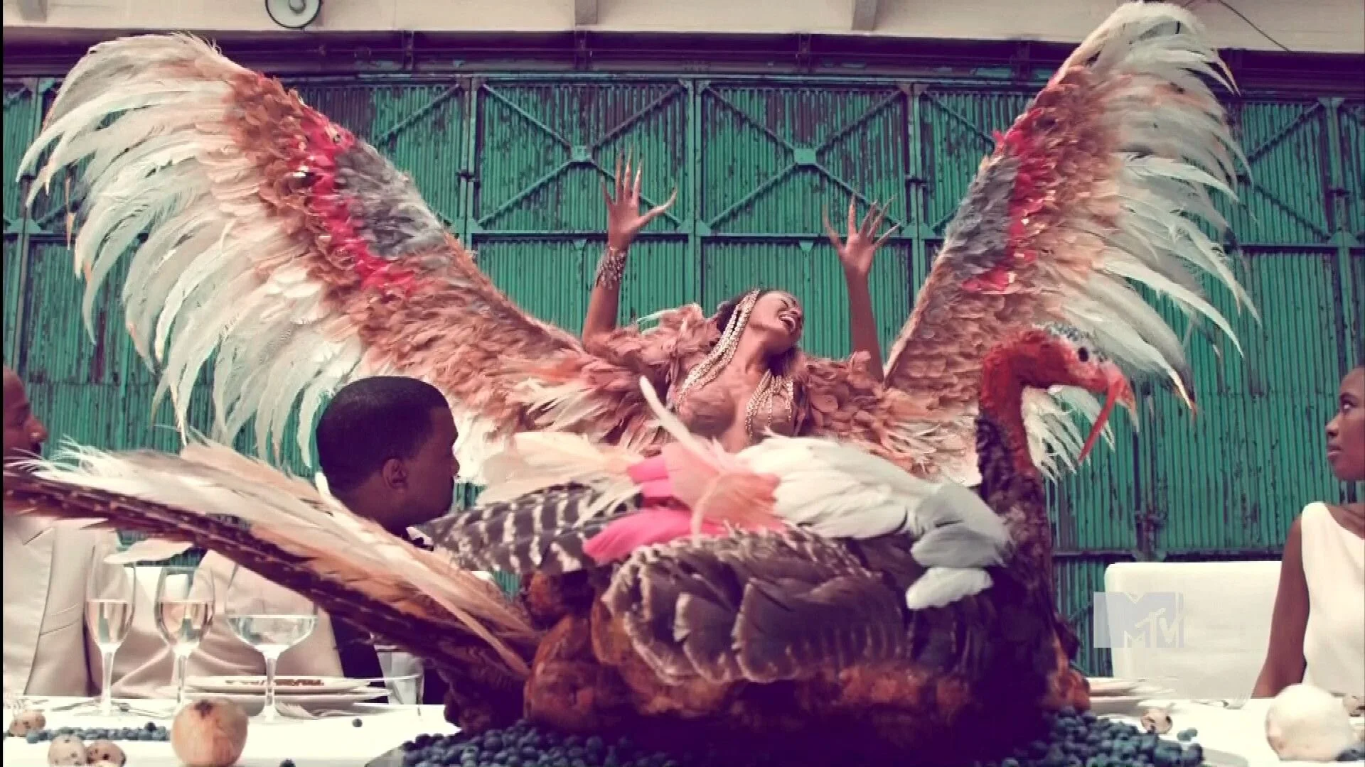 Kanye West - Runaway (Full-length Film)