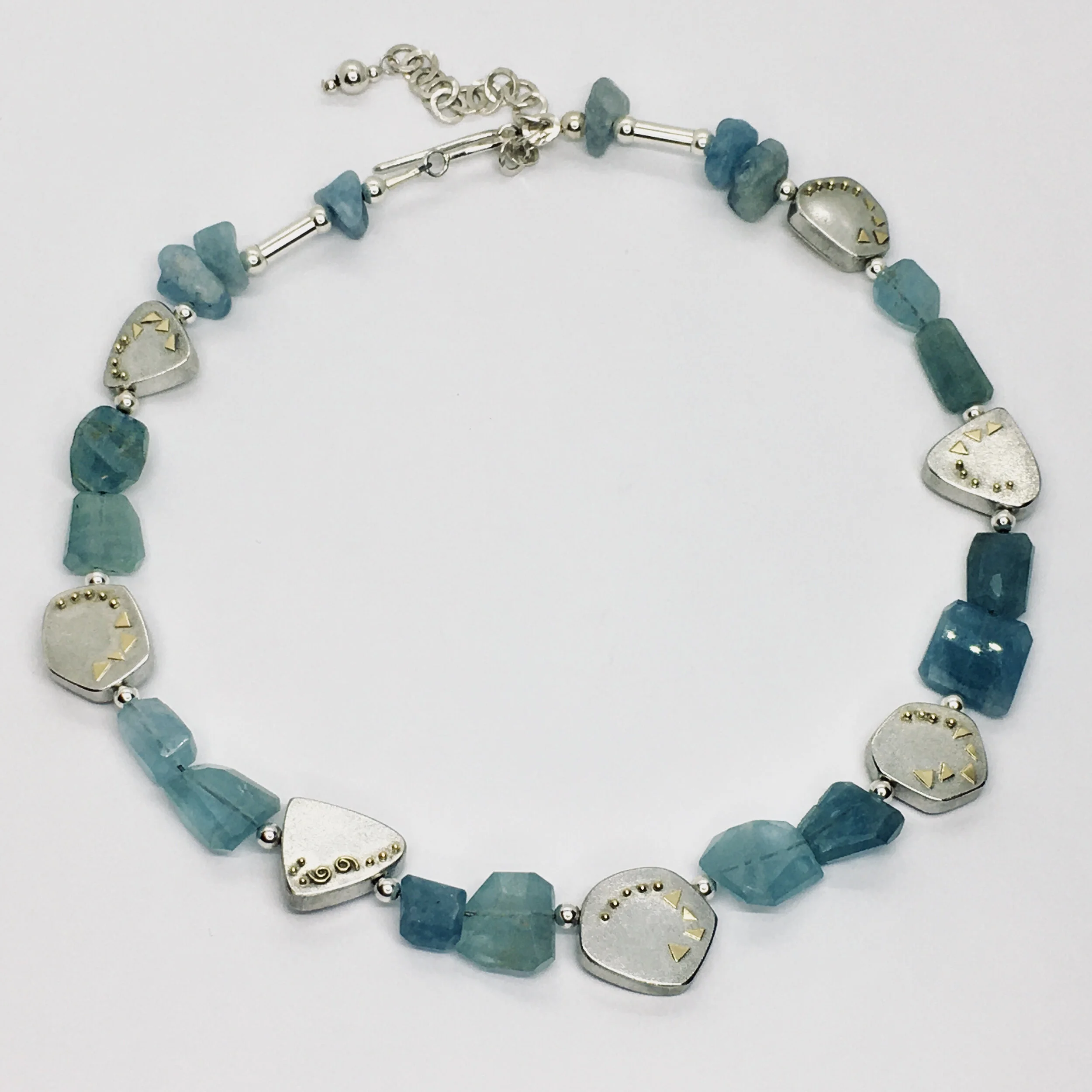 Aquamarine_Necklace_Main.JPG