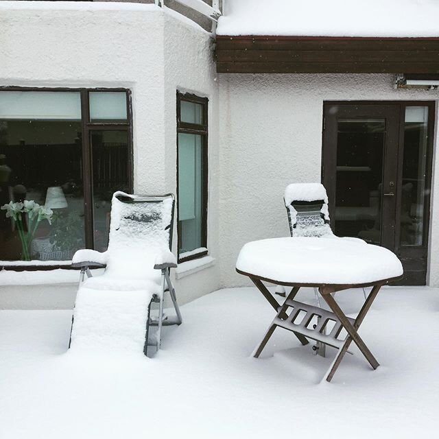 The urge to go out and sunbathe has been slightly easier to resist here in Iceland... 🤔 #Iceland #apparentlyitsspring #snow