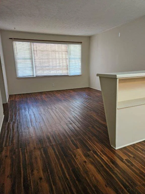 205 E New Jersey Ave #5 (25).jpg