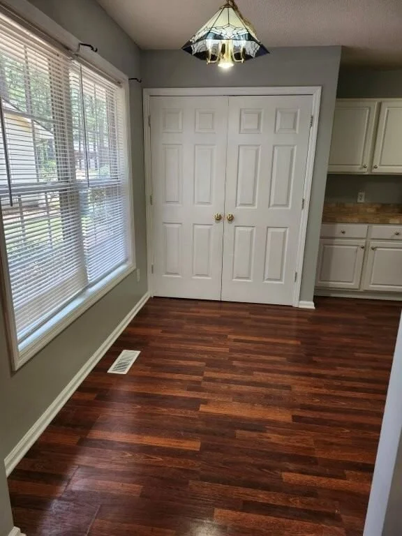 370 sandhills circle (36).jpg