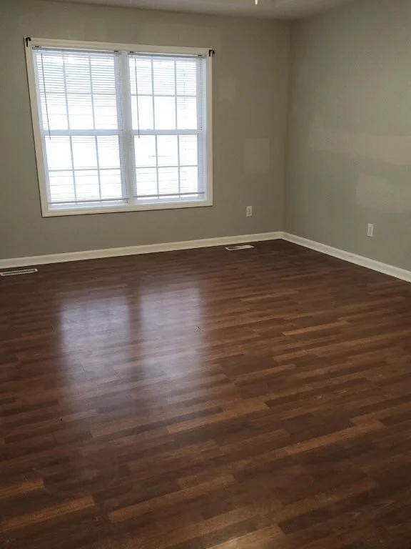 370 Sandhills Circle (18).jpg