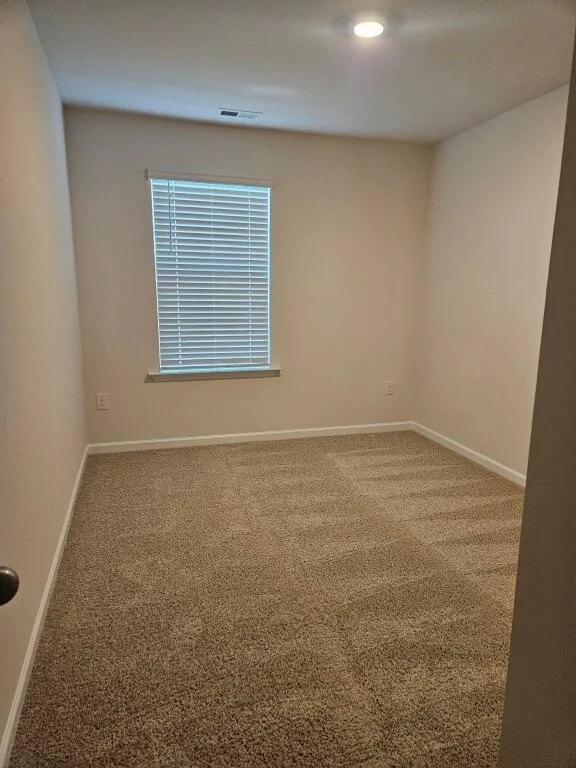 2107 Gracie Lane (20).jpg