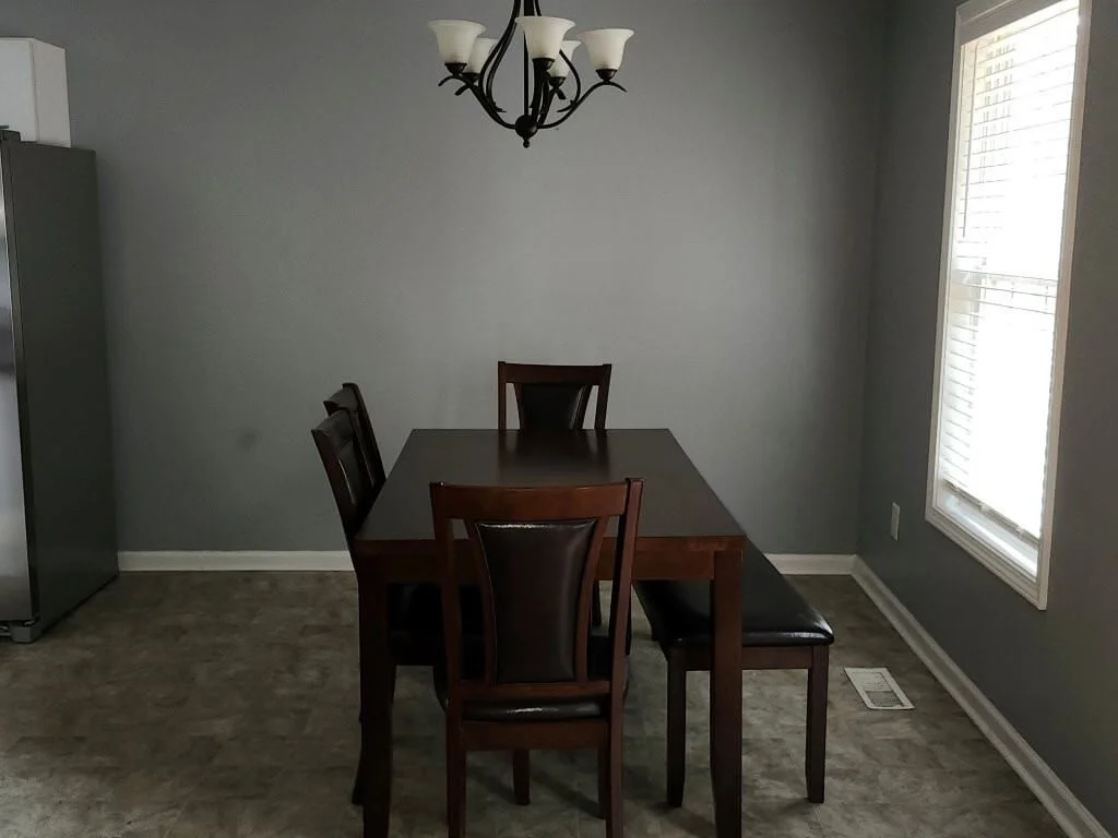 350 Woodgreen Dr (8).jpg