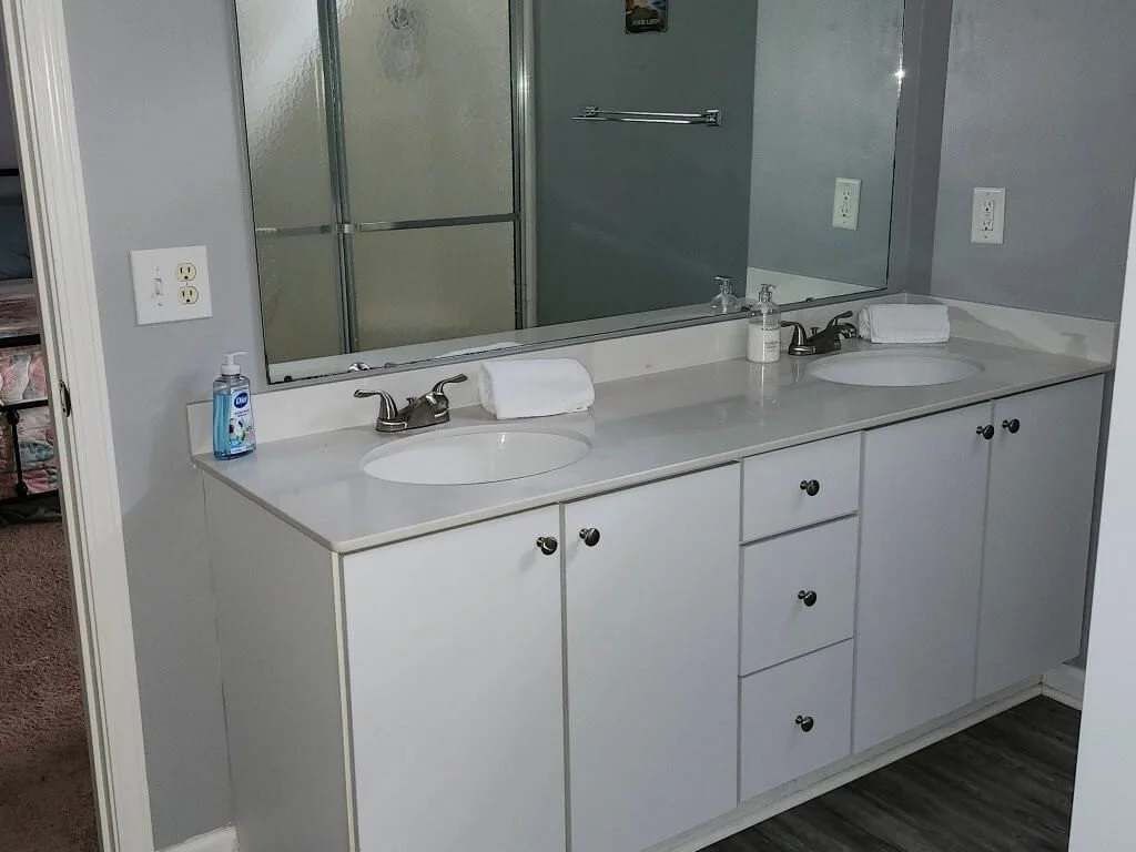 350 Woodgreen Dr (12).jpg