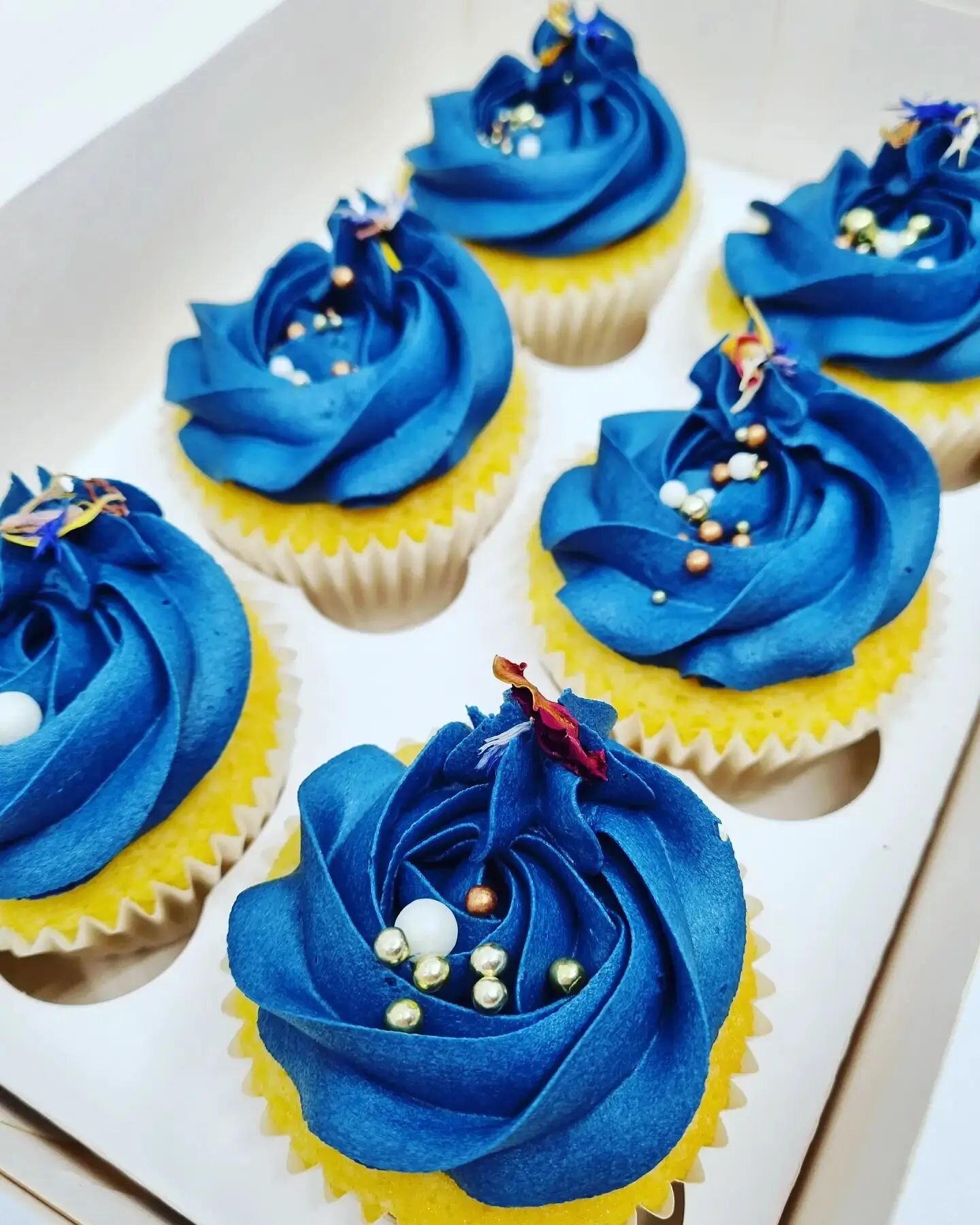 Navy Wedding Cupcakes