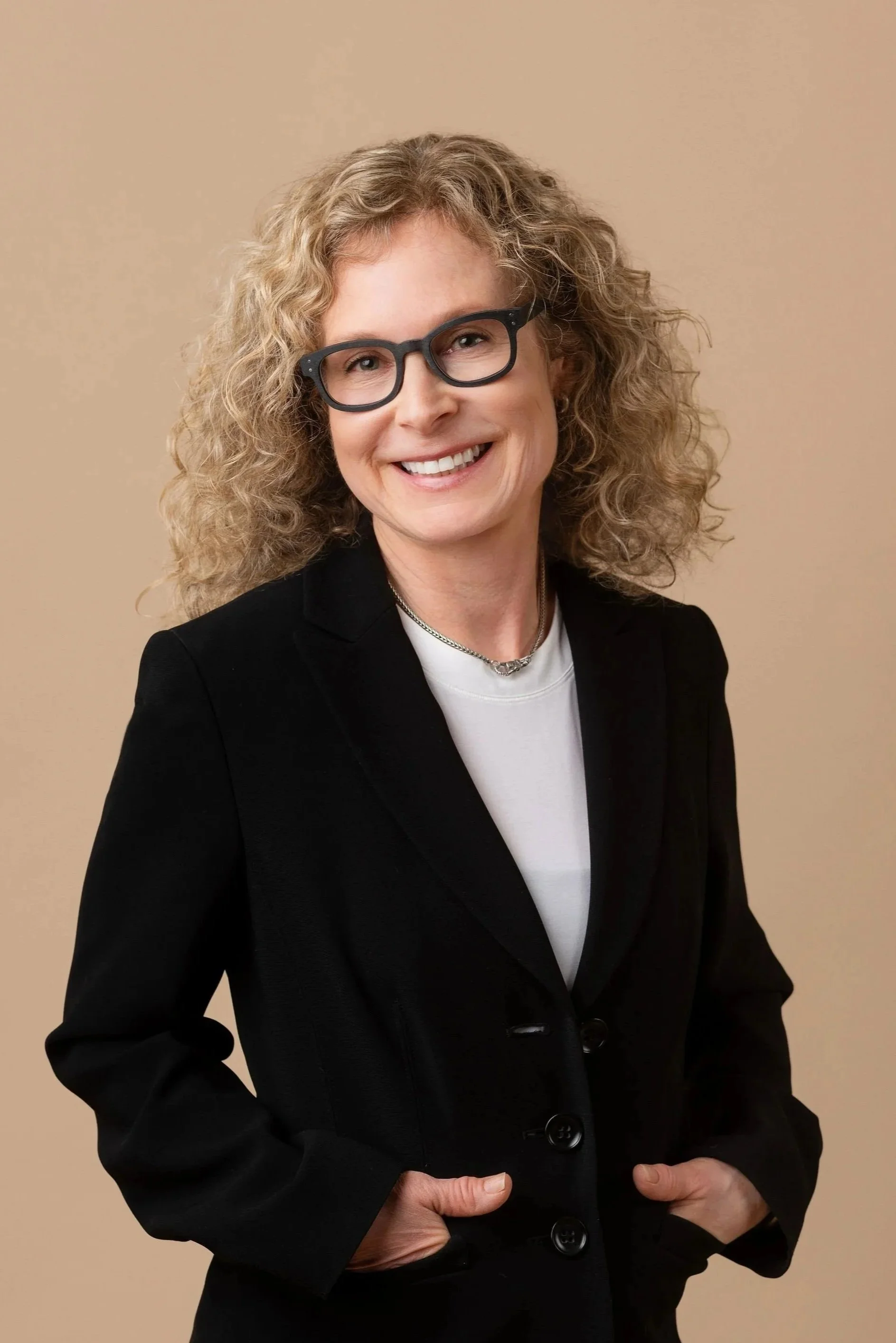 Welcome Dr. Robbi Saletsky!