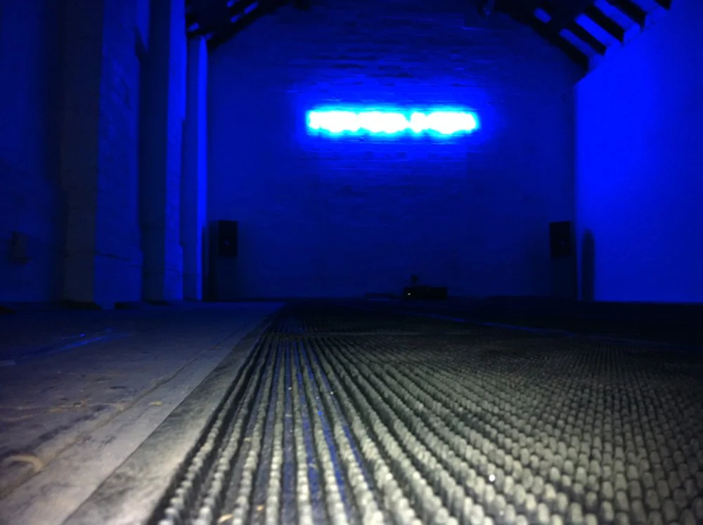 Title: Cross fire (a city in agony) (2010)