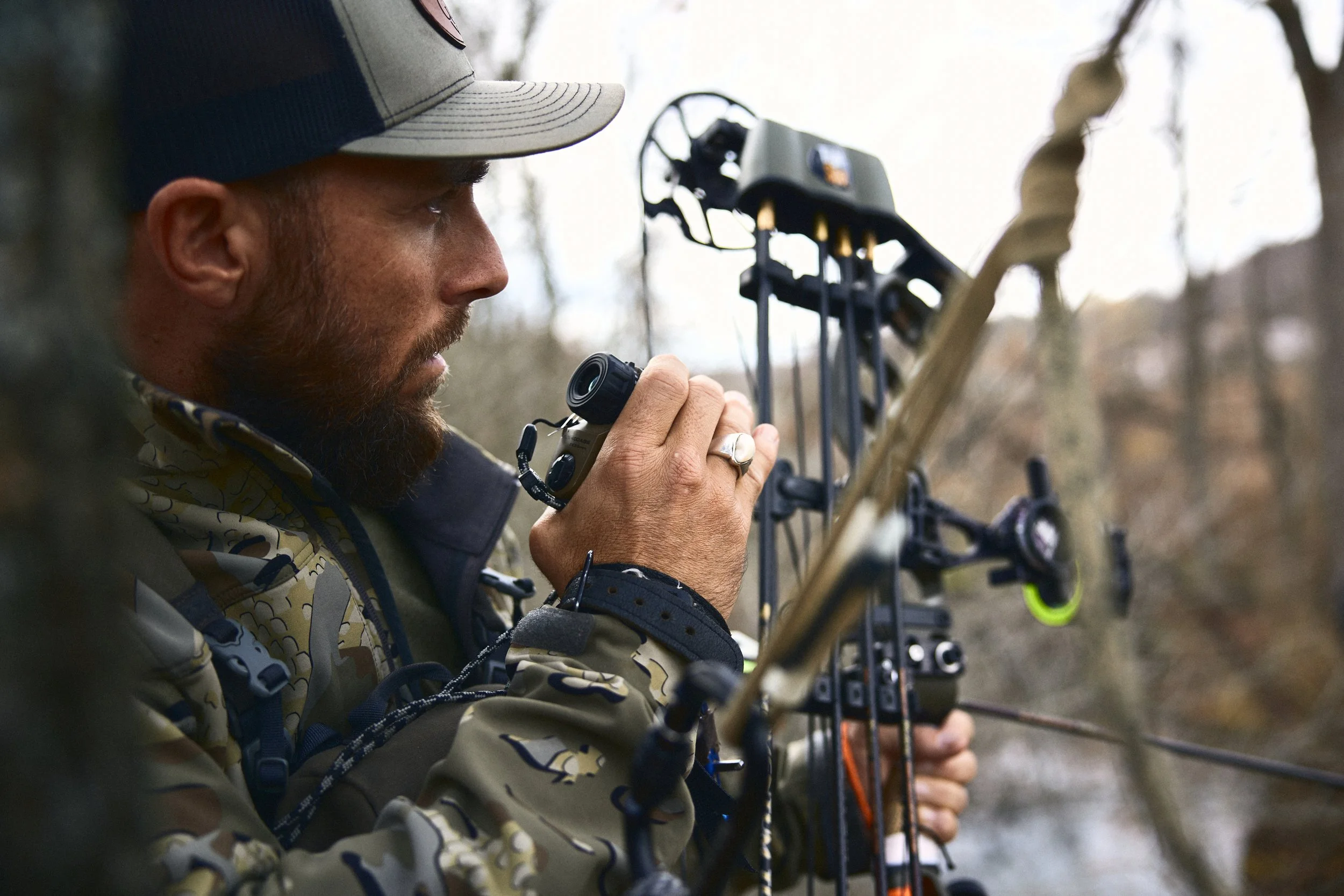2022_11_06_Archery_TrophyLine_Michael_0254.jpg