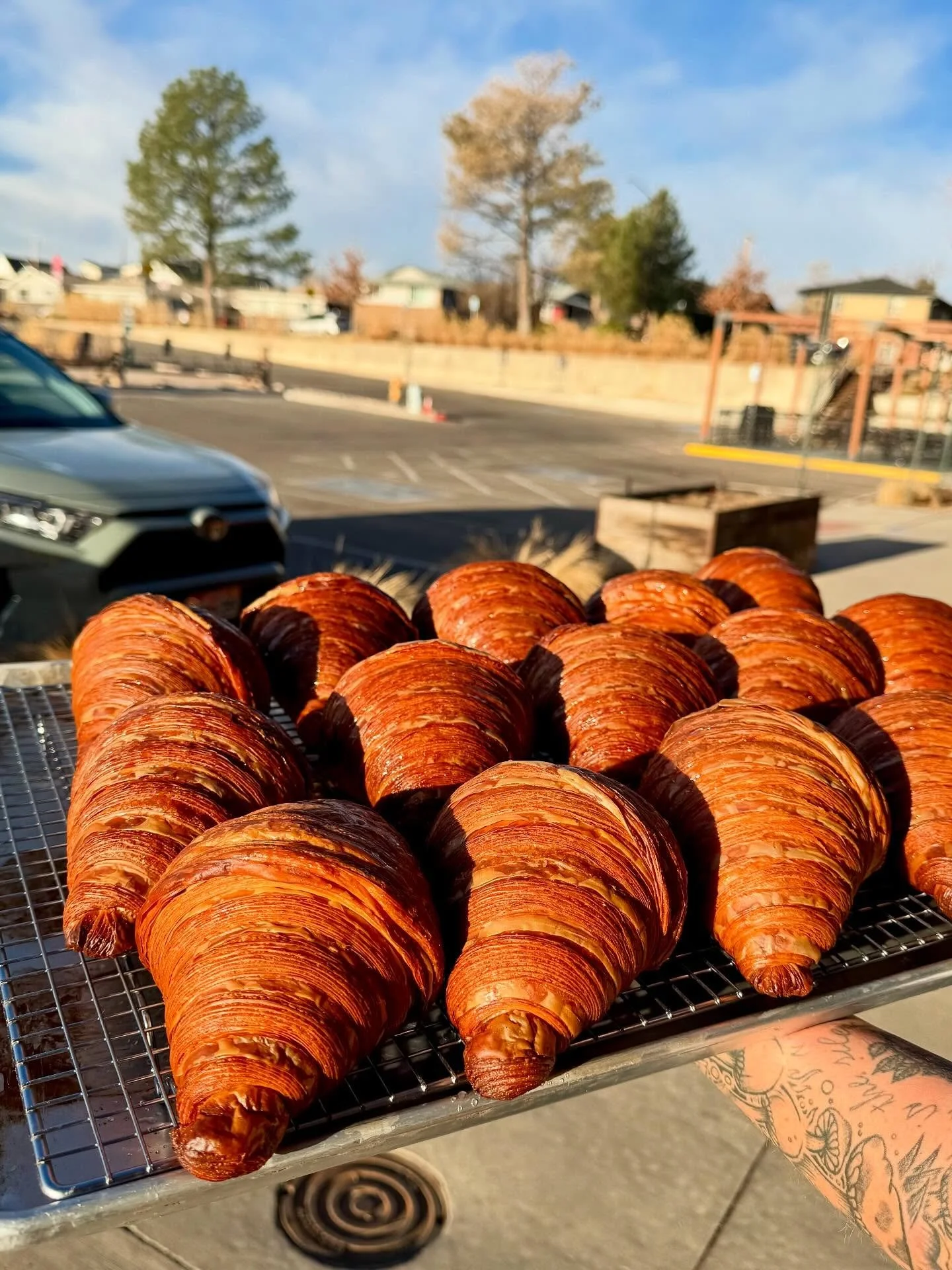 🚨Thanksgiving Update 🚨
Open regular hours Wednesday.
Closed Thursday.
Regular schedule from Friday on.
Fuel up before we hit holiday blackout mode😅