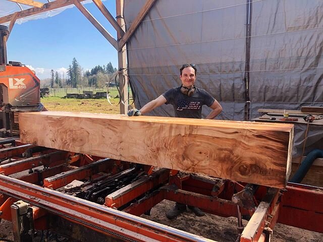 We milled up a 14x16 big leaf maple beam for @dinihaniandesignbuild which is destined to become a seating bench for a beach house on the Oregon coast. Can&rsquo;t wait to see the finished results! 
#bigleafmaple #beam #beamfurniture #makersgonnamake 