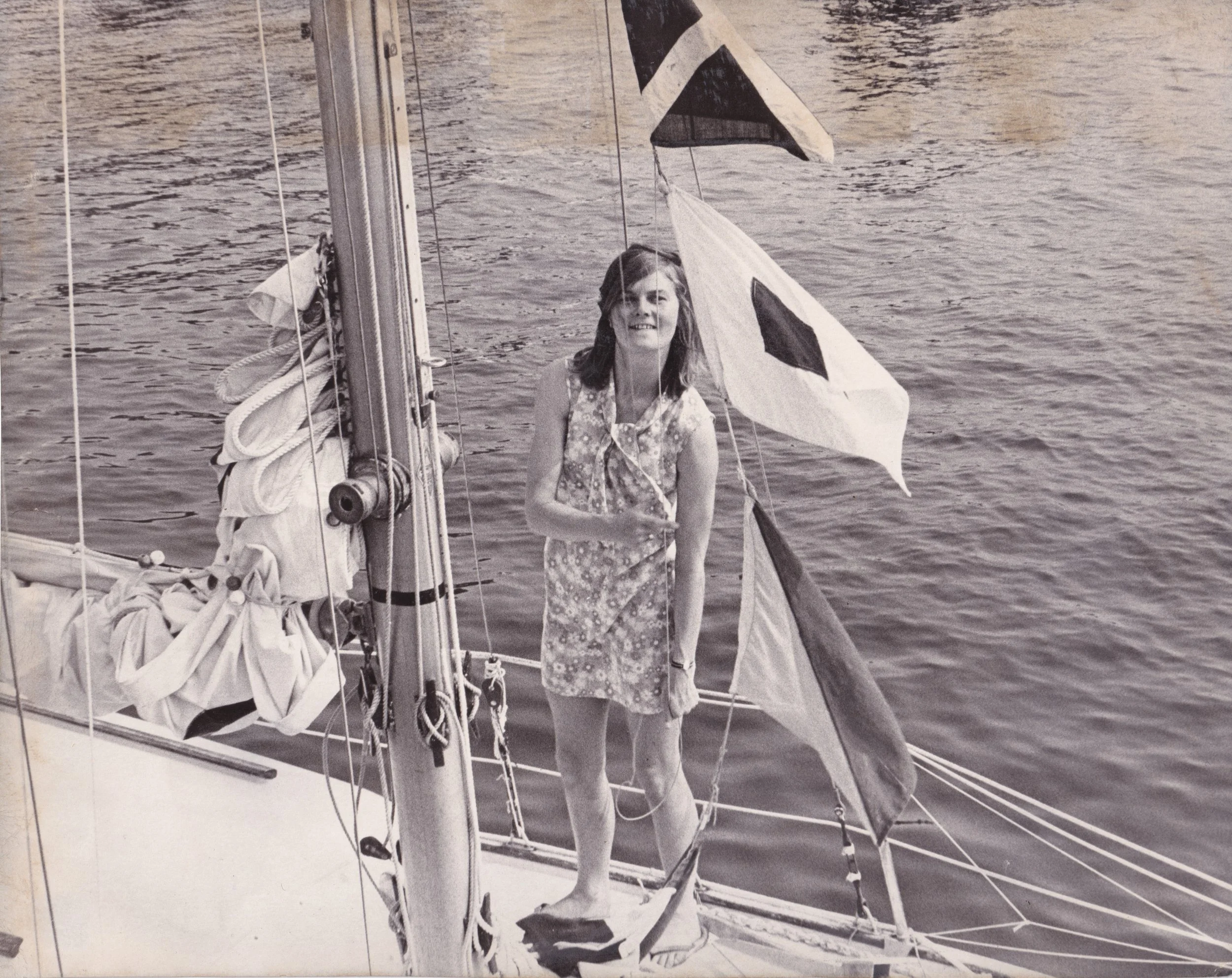 'Solo Yacht-girl' back on record