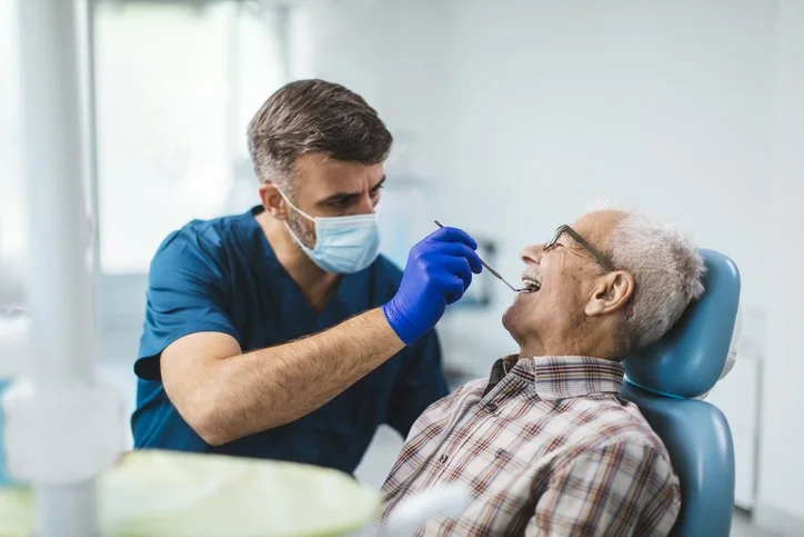 Oral Health for Seniors: Dentures, Implants, Gum Care – What to Know