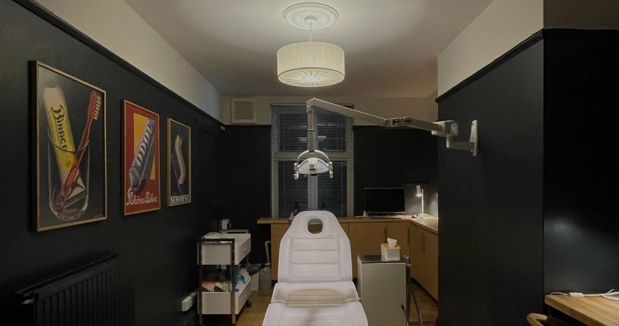 Dentist Near Epsom Debroom