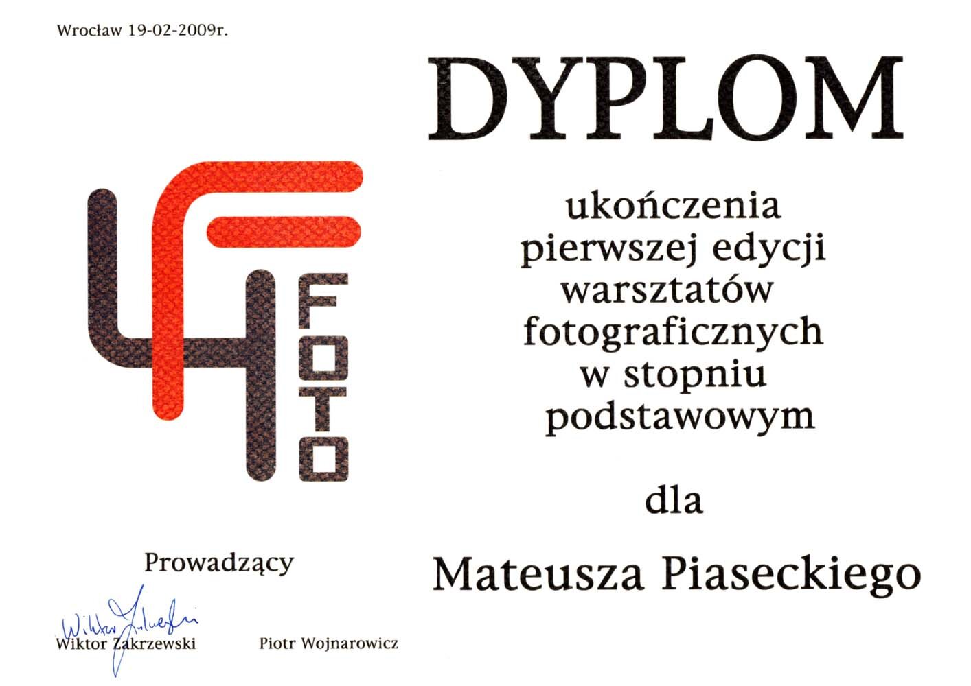 Mateusz-Piasecki-Piasek-dyplom