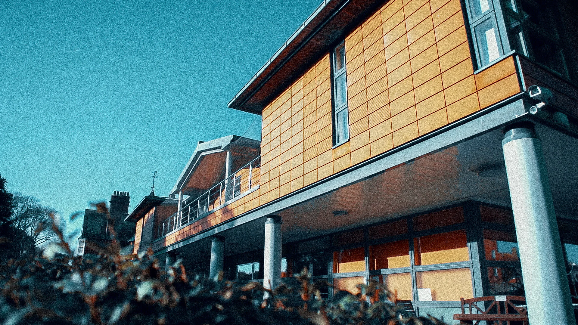 Building 4.mov.00_00_37_02.Still001.jpg